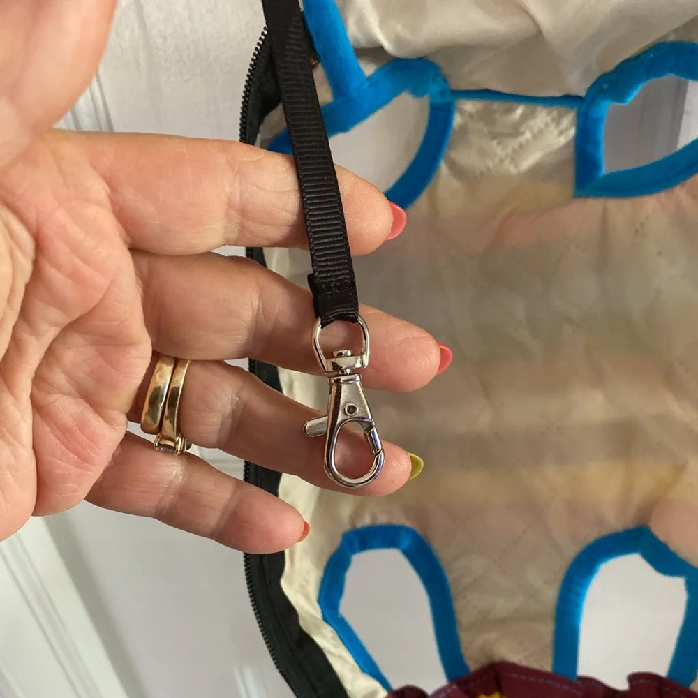 Dog Carrier with measurements